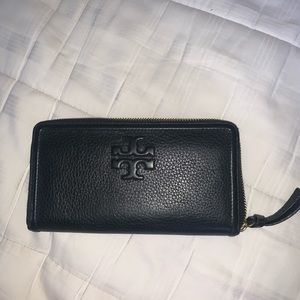 Black Tory Burch zip wallet